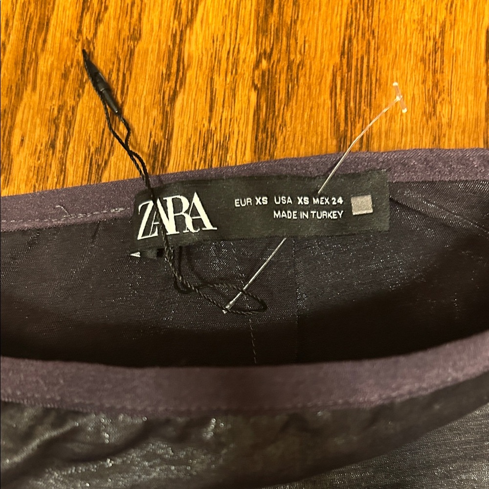 NWOT Zara Shimmering Metallic Silver Midi Skirt. Size XS - Picture 5 of 12